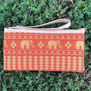 ELEPHANT 🐘 WRISLET 🧡